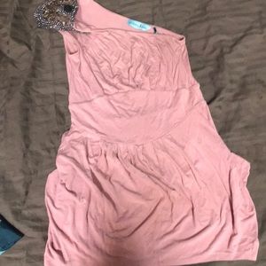 Guess top size small